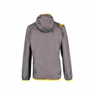 giacca della sportiva vista da dietro di colore grigio e dettagli gialli